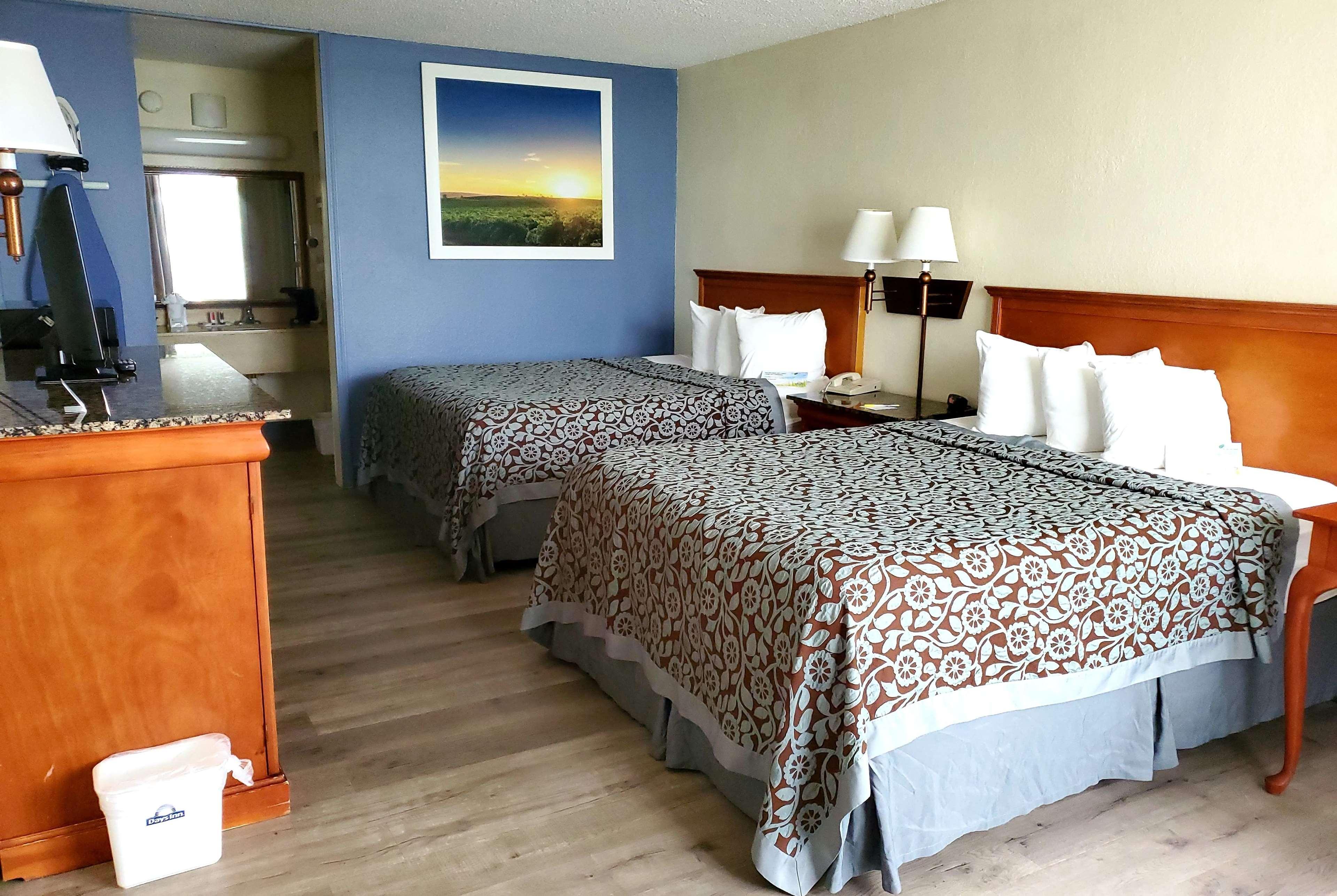 Days Inn By Wyndham Titusville Kennedy Space Center Экстерьер фото