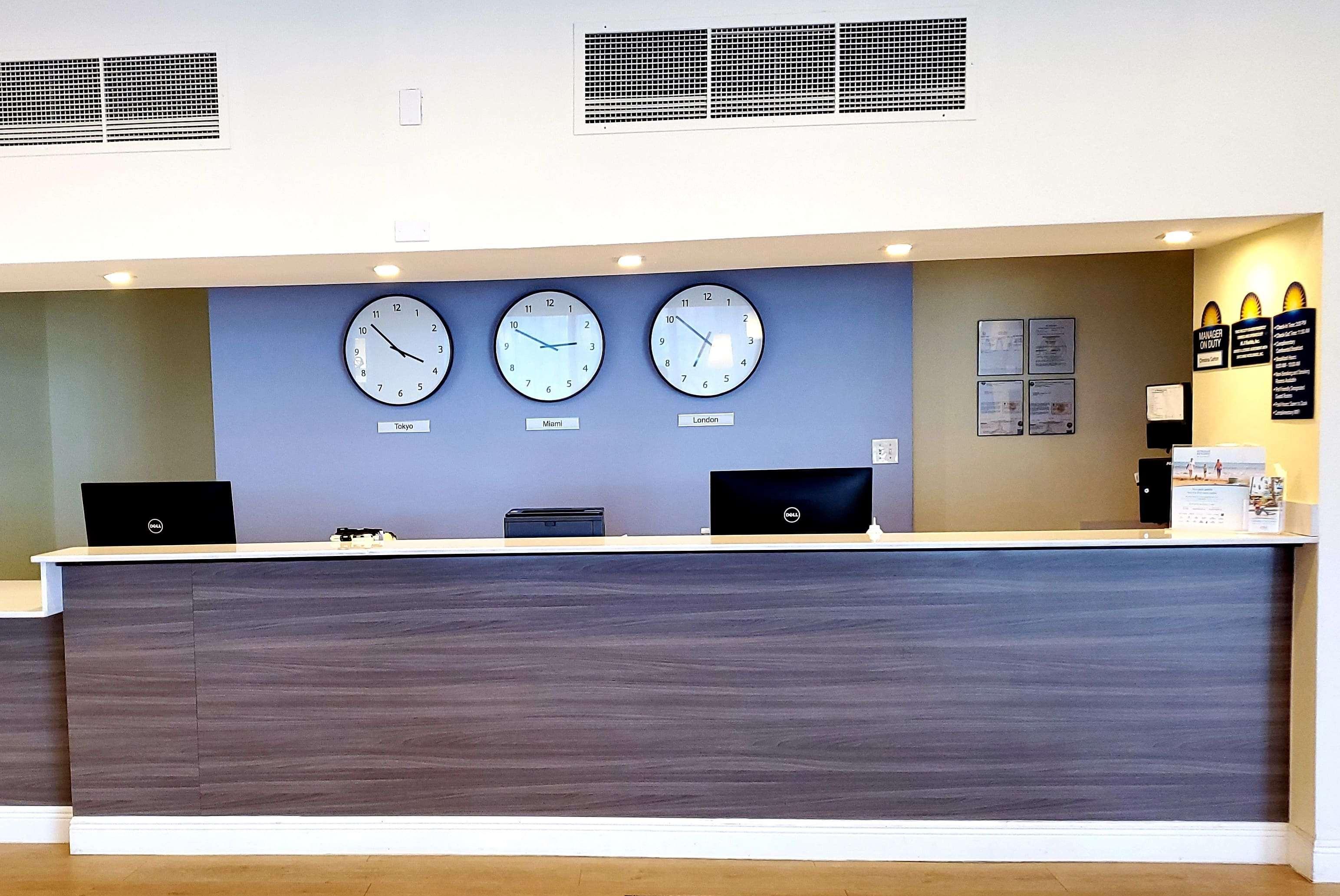 Days Inn By Wyndham Titusville Kennedy Space Center Экстерьер фото